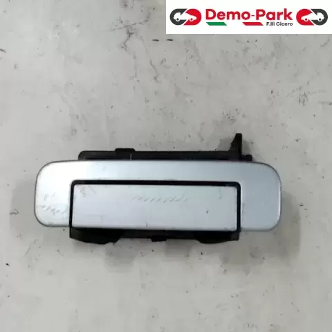 MANIGLIA ESTERNA DX - POSTERIORE Audi A4  0