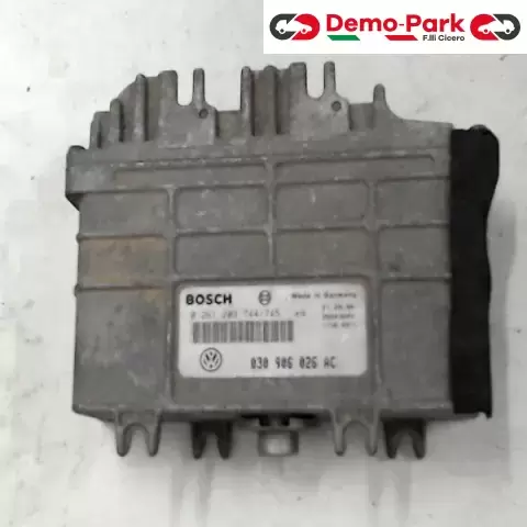 CENTRALINA MOTORE Volkswagen POLO - 1.4 BOSCH 0 261 203 744/745     030 906 026 AC 0