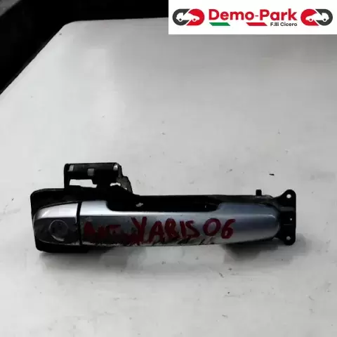 MANIGLIA ESTERNA SX - ANTERIORE Toyota YARIS  0