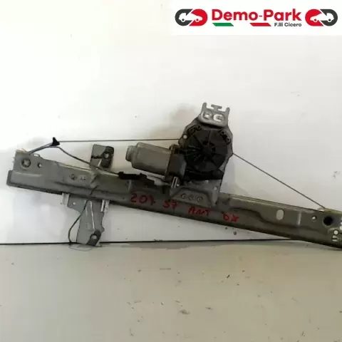 ALZAVETRO ANT. DX 5P Peugeot 207  0