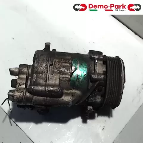 COMPRESSORE CLIMATIZZATORE Volkswagen POLO 6N0 820 802 A 7158 0
