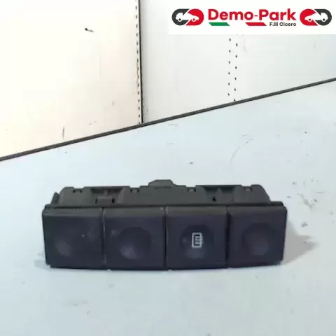 PULSANTE SBRINA LUNOTTO POST. Ford FIESTA V 1.4 TDCI 2S6T18C621AC 0