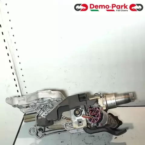 PIANTONE STERZO Audi A2 1.4 TDI 8Z0971824J 0