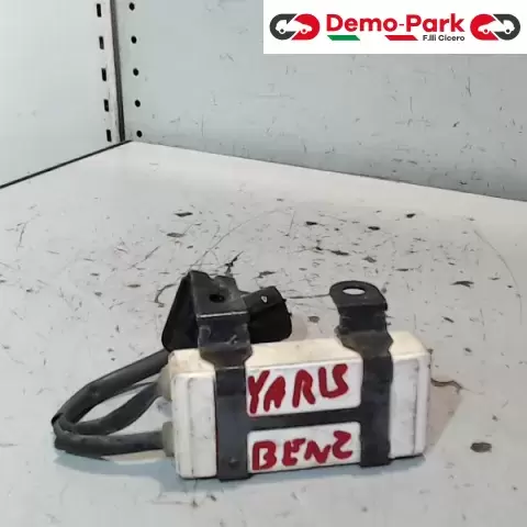 RELÉ VENTOLA DI RAFFREDDAMENTO Toyota YARIS 1.4 D4D 2468102851 0