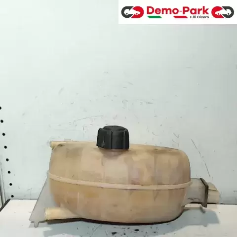 VASCHETTA RADIATORE TRAFFIC-VIVARO Renault TRAFFIC 2.0 DCI 7700312900 0