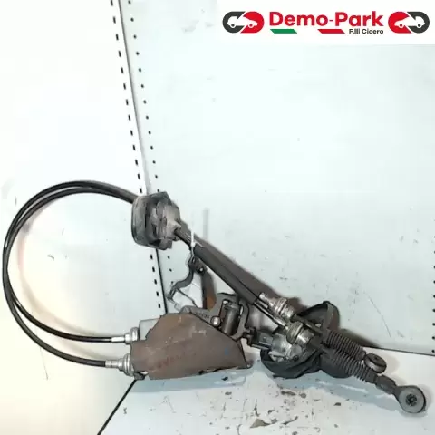 LEVA CAMBIO LEVERAGGIO TRAFFIC - VIVARO Opel VIVARO 2.0 CDTI 4913512R 0