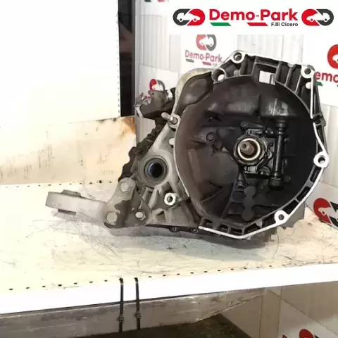 CAMBIO LANCIA YPSILON 1.3 M-JET  Lancia YPSILON - 1.3 Mjet  0