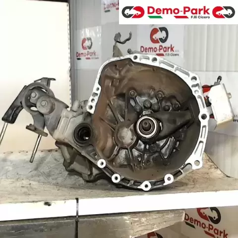 CAMBIO TOYOTA YARIS 1.3 B  Toyota YARIS - 1.3  0