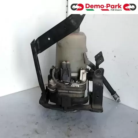 POMPA IDROGUIDA FORD FOCUS Ford FOCUS - 1.6 tdci 4M513K514CC 0