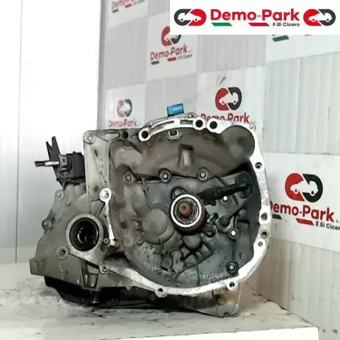CAMBIO RENAULT CLIO  Renault CLIO 1.2 B JH3176 0
