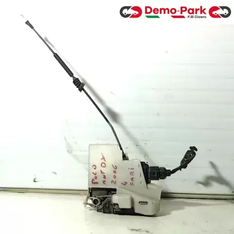 SERRATURA ANT. DX VOLKSWAGEN POLO Volkswagen POLO 4 FARI  0