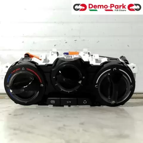 COMANDO CLIMA PEUGEOT 208 Peugeot 208 E1063071 0