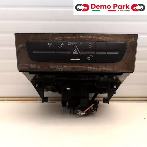 CARICATORE CD + PULSANTIERA MB E270  Mercedes-benz CLASSE E 270 - CDI 211 680 05 52 0