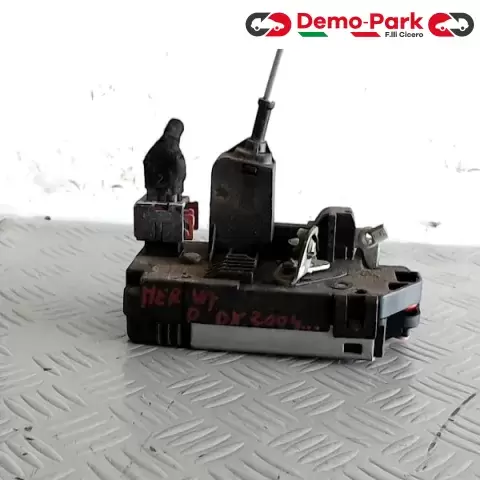 SERRATURA POST DX MERIVA  Opel MERIVA 13154794 0