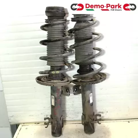 AMMORTIZZATORI ANT. VW POLO BENZINA Volkswagen POLO 6R0 413 031 C 0