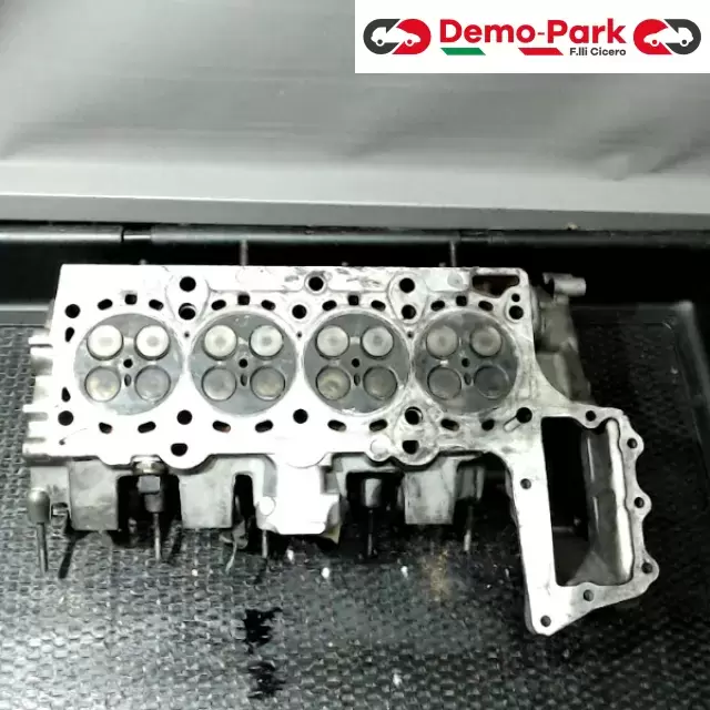TESTATA 320 Bmw 320 D E 46  2