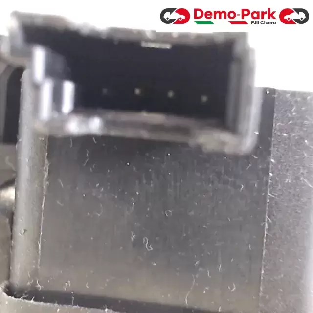 SERRATURA PORTELLONE BMW SERIE 1 E87 Bmw SERIE 1 E87 7 840 617 2