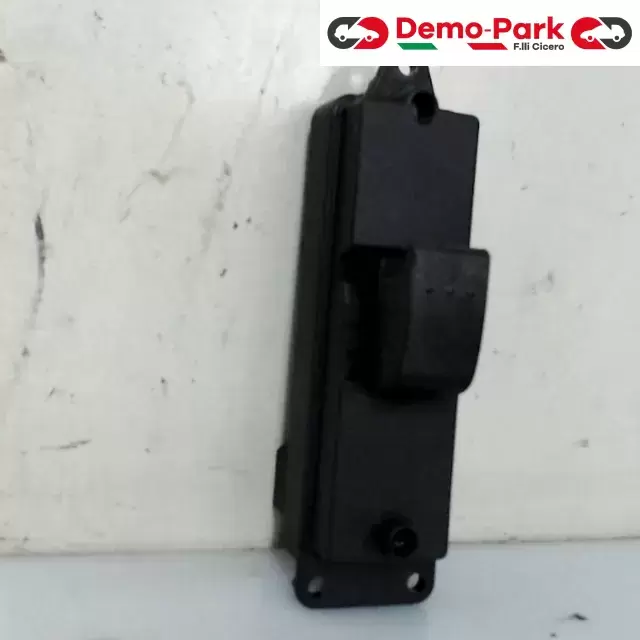 PULSANTIERA VETRO ANT. DX Mazda 3 03 1231 01 BS3E 66 370 0