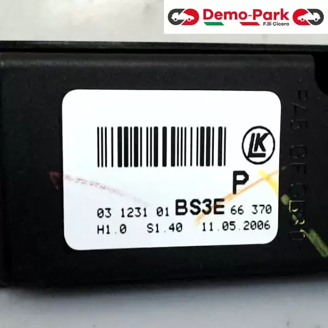 PULSANTIERA VETRO ANT. DX Mazda 3 03 1231 01 BS3E 66 370 2