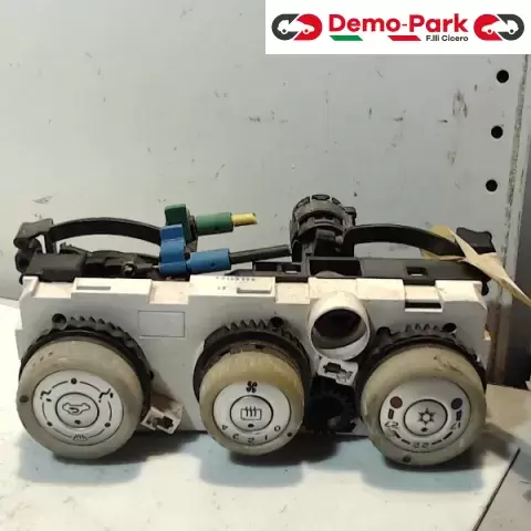 COMANDO CLIMA  Mitsubishi COLT  0